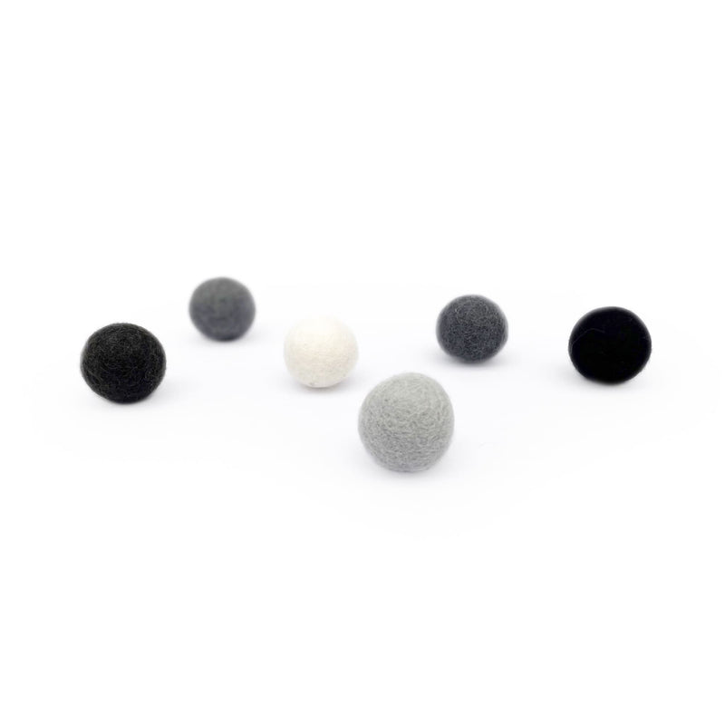 SHADES OF GREY Filzbälle