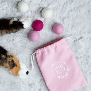 LucyBalu X Hello Kitty Katzenspielsachen