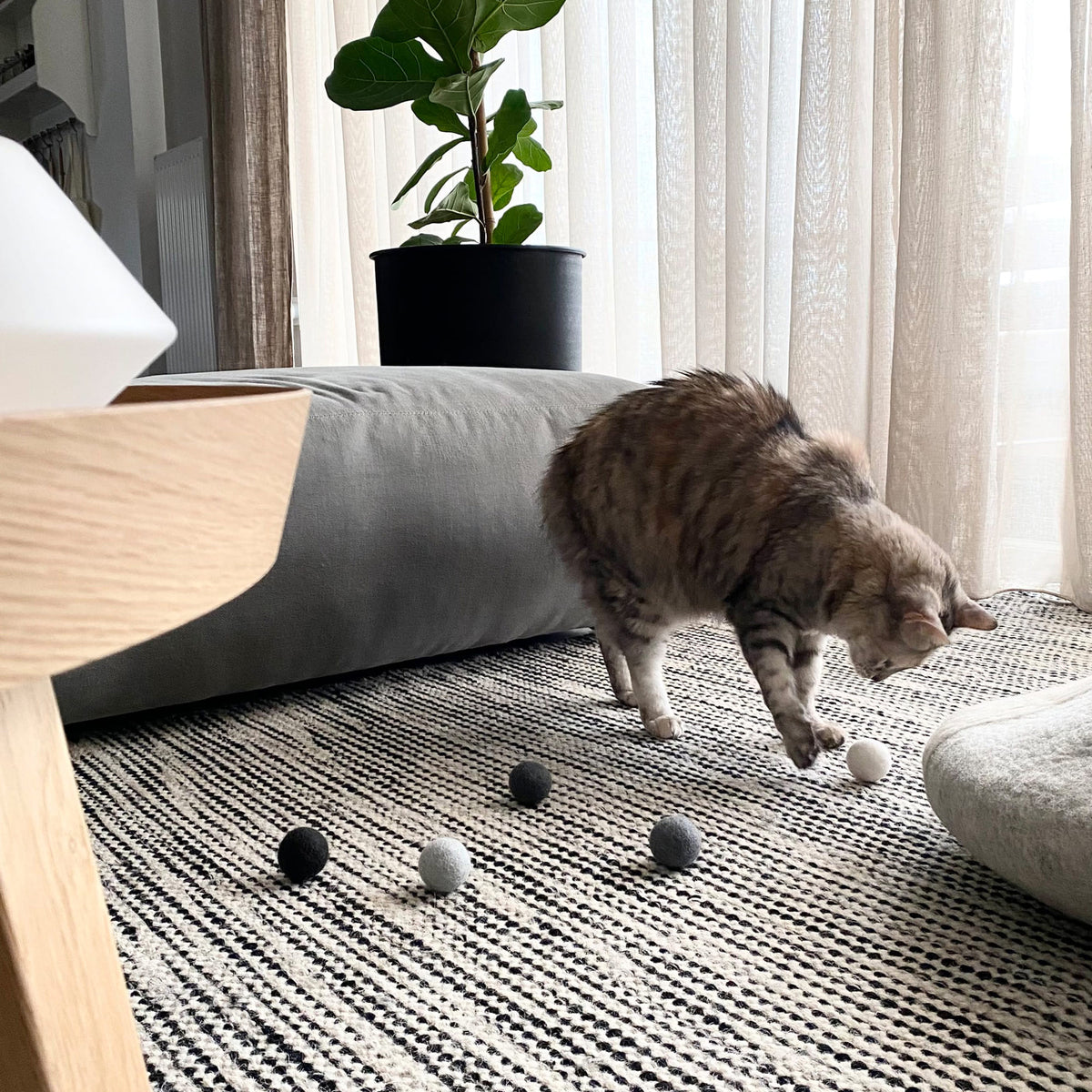 SHADES OF GREY felt balls