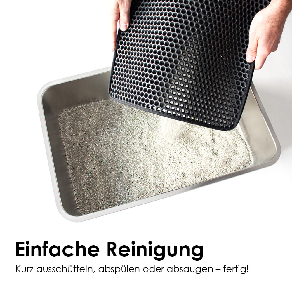 katzenstreu wird aus streumatte in ein katzenklo gescühttet, mit text: "einfache reinigung"